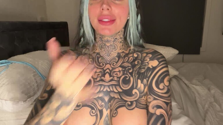 IzzyKreame's Streamate show and profile