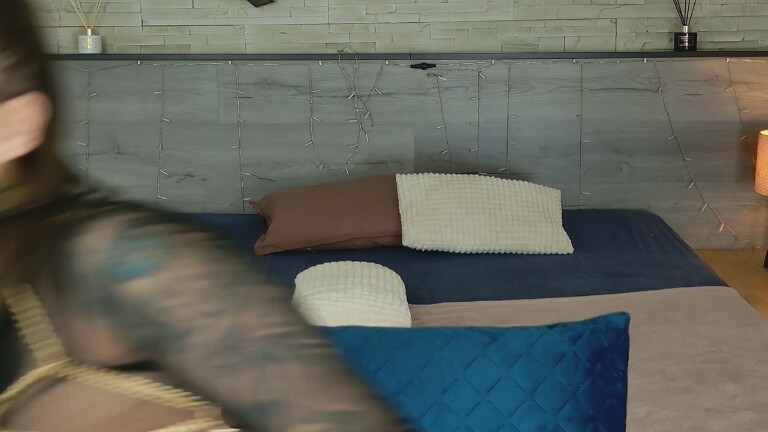 HornyB33's Streamate show and profile