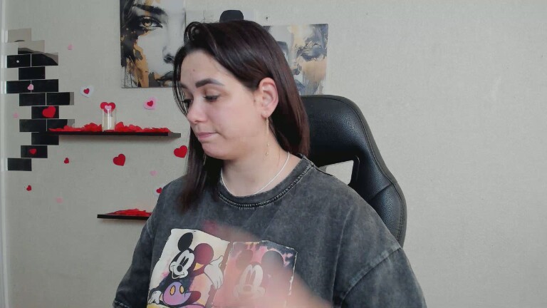 GlamNova's Streamate show and profile