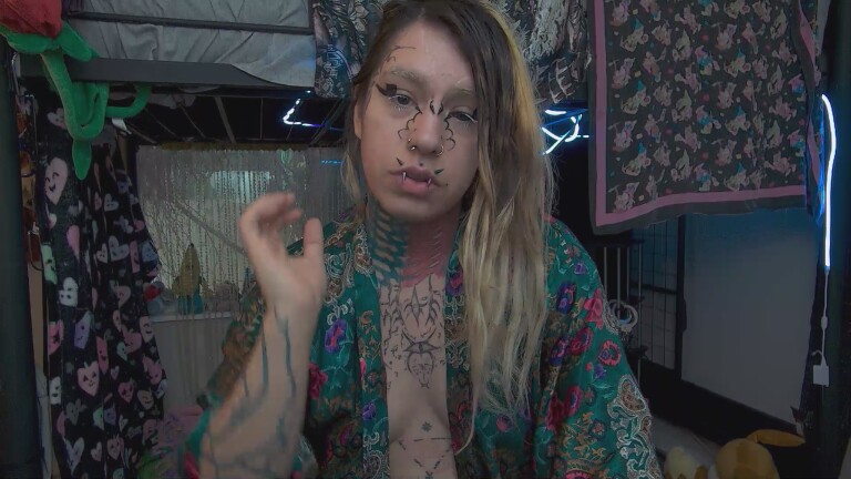 Zaturn's Streamate show and profile